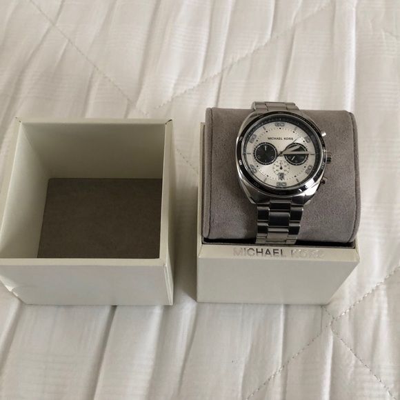 ✨Men’s Michael Kors Watch - Picture 2 of 6